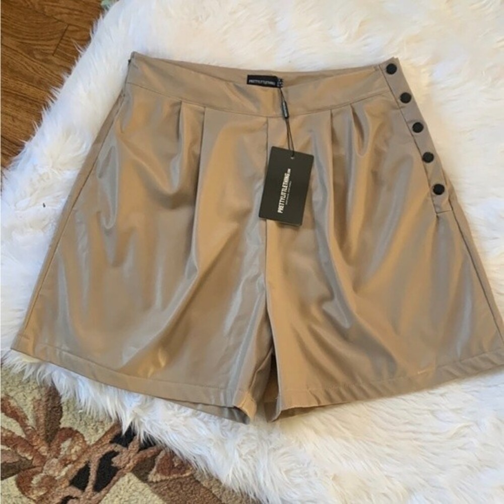Pretty little thing shorts